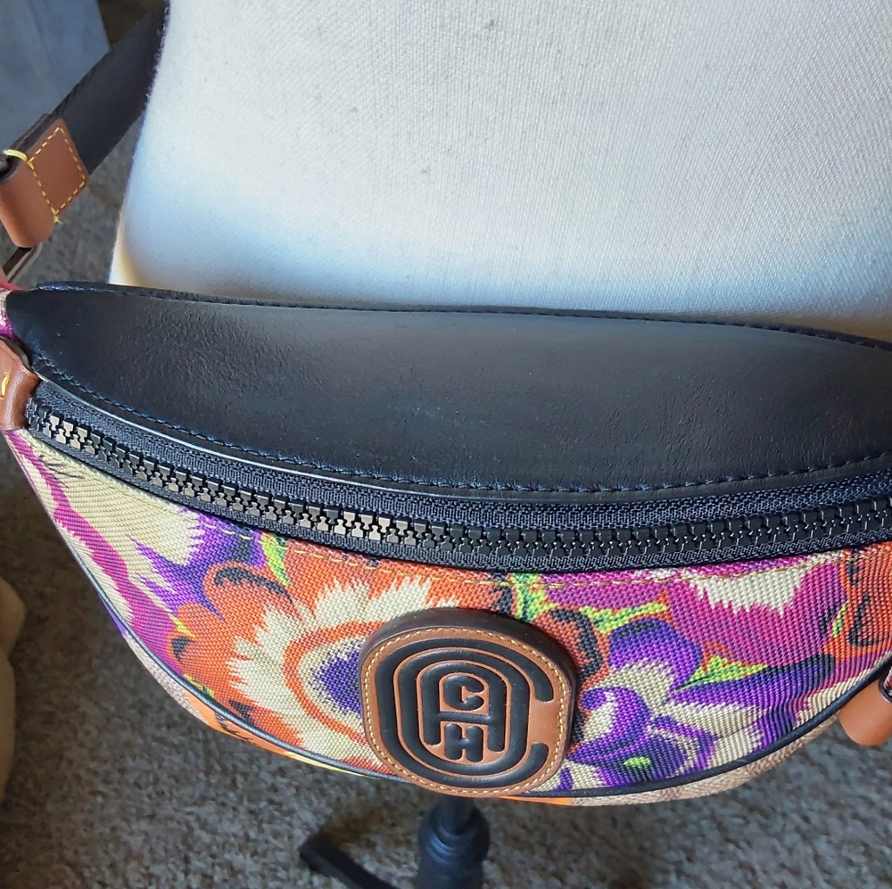 Colorful Coach Floral Women's Bag - Picture 2 of 11